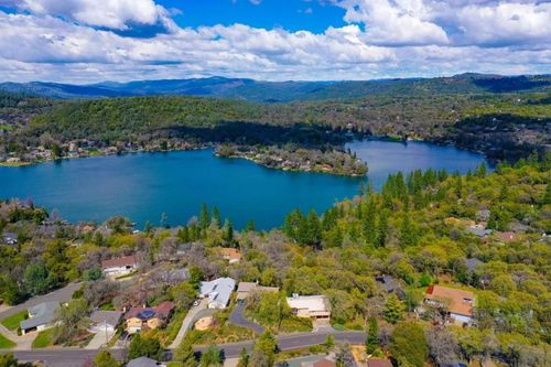 18829 Lake Forest Drive, Penn Valley, CA, 95946 | Card Image