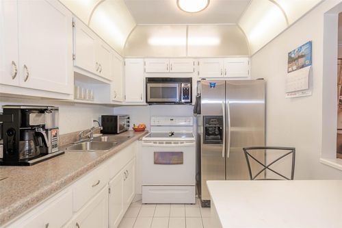 apt-317-3071 Nw 47th Ter, Lauderdale Lakes, FL, 33313-1777 | Card Image