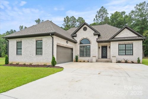 615 Little John Rd, Cheraw, SC, 29520-2147 | Card Image