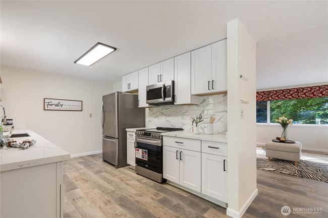 22109 93 Rd Pl W, House other with 3 bedrooms, 3 bathrooms and 2 parking in Edmonds WA | Image 24