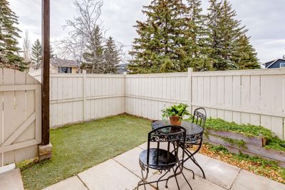 63 - 3200 60 St Ne, Townhouse with 3 bedrooms, 1 bathrooms and 1 parking in Calgary AB | Image 2