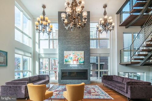 815 S 20th St, PHILADELPHIA, PA, 19146-2293 | Card Image