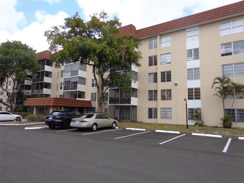 110-4172 Inverrary Dr, Lauderhill, FL, 33319-4532 | Card Image