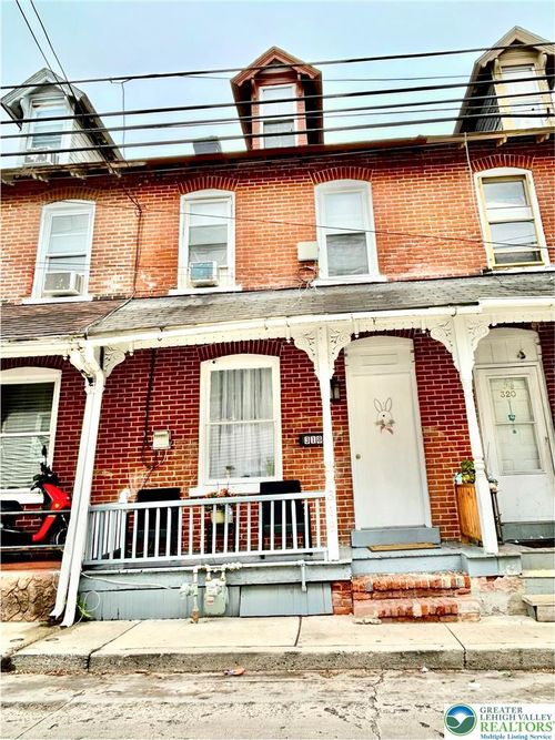 318 N Fountain St, Allentown, PA, 18102-3227 | Card Image