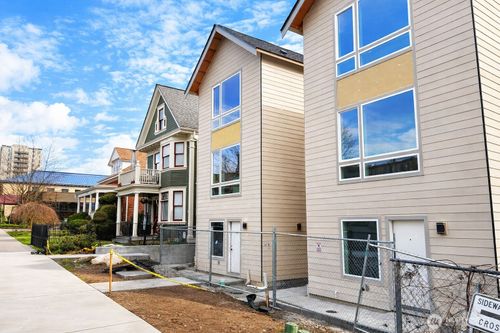 a-d-1131 Fawcett Ave, Tacoma, WA, 98402-2034 | Card Image