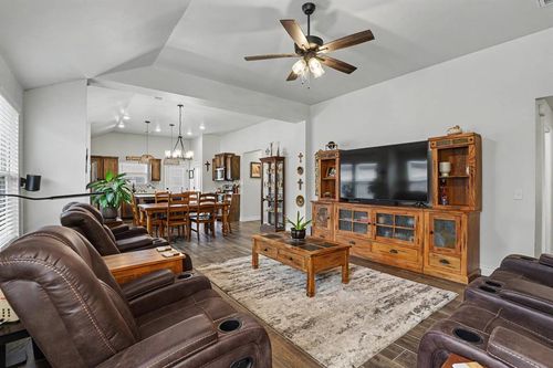 620 Caladium Dr, Yukon, OK, 73099-5664 | Card Image