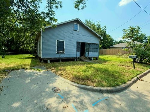 105 Ardis St, Sulphur Springs, TX, 75482-4103 | Card Image