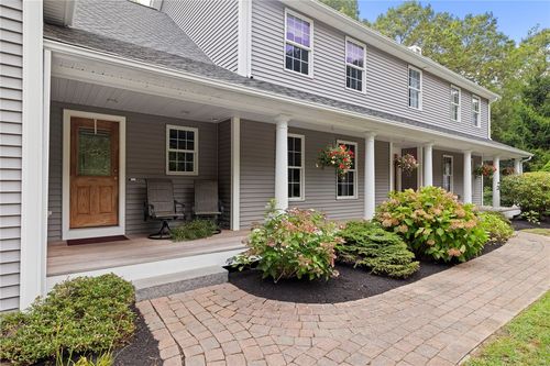 14 Canopy Ln, West Kingston, RI, 02892-1675 | Card Image