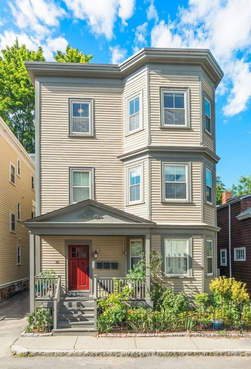 3a-35 White Pl, Brookline, MA, 02445 | Card Image
