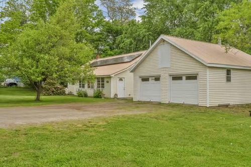 538 Main Rd, Eddington, ME, 04428-3279 | Card Image
