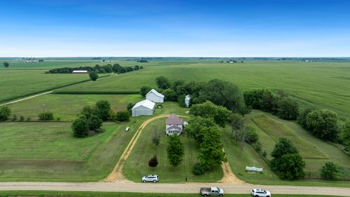 1018 Hoyle Rd, Harmon, IL, 61042-9762 | Card Image