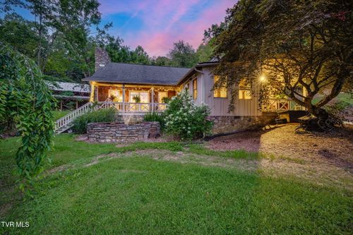 284 Bulldog Holw, Elizabethton, TN, 37643-6953 | Card Image