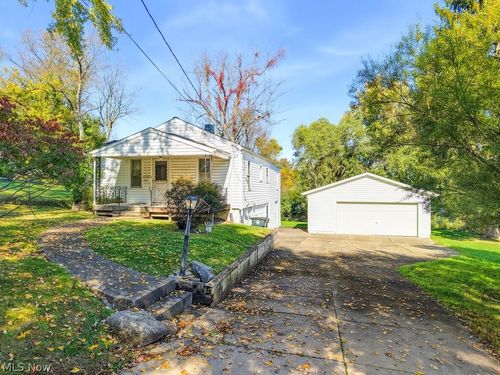 2417 Kermit Ave, Akron, OH, 44305-4403 | Card Image