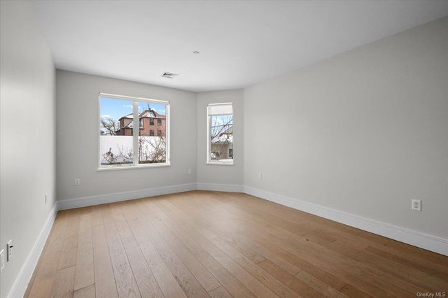 156 Beach 5 Th St, Home with 0 bedrooms, 1 bathrooms and null parking in Far Rockaway NY | Image 22