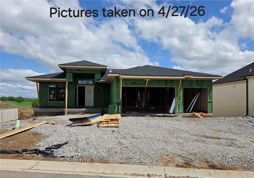 11283 S Sunray Dr, Olathe, KS, 66061-2255 | Card Image
