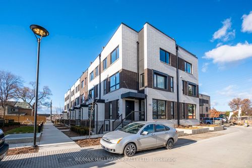 1-40 Ed Clark Gdns, Toronto, ON, M6N0B5 | Card Image