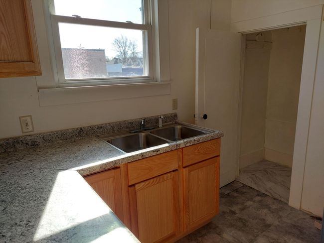 27 Rose St Sw, Home with 0 bedrooms, 0 bathrooms and 8 parking in Grand Rapids MI | Image 19