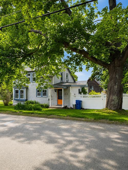 248 Pleasant Ave, Portland, ME, 04108-1039 | Card Image