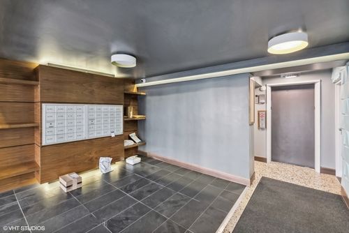 apt-310-539 W Stratford Pl, Chicago, IL, 60657-2619 | Card Image