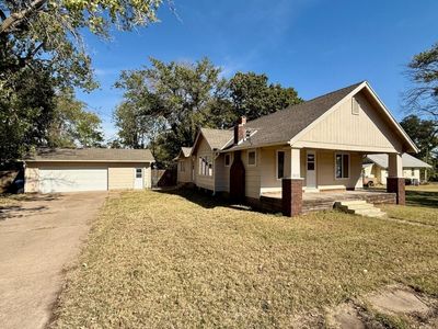 1012 W Towanda Ave, House other with 2 bedrooms, 1 bathrooms and null parking in El Dorado KS | Image 1