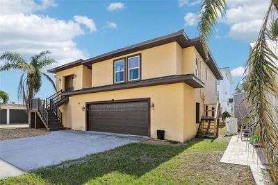 135 174 Th Terrace Drive E, House other with 3 bedrooms, 2 bathrooms and null parking in St Petersburg FL | Image 1