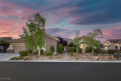 3668 Hillary Elan Ct, Las Vegas, NV, 89139-8186 | Card Image
