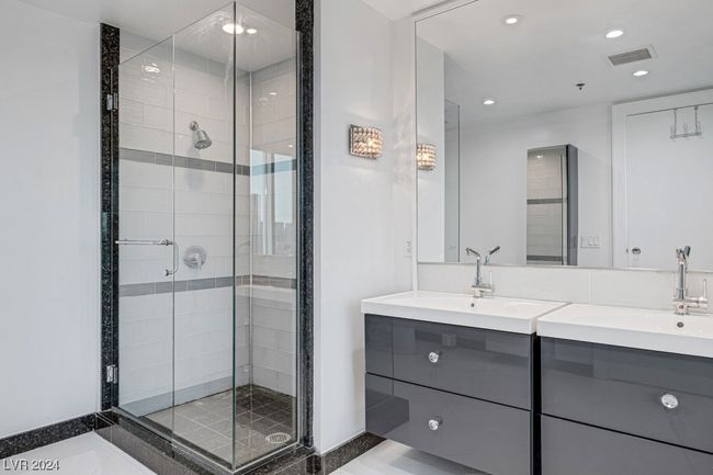 UNIT-3409 - 2700 Las Vegas Blvd S, Condo with 2 bedrooms, 3 bathrooms and null parking in Las Vegas NV | Image 31