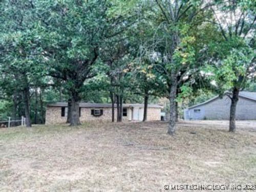 822 Wolfe Ln, Ada, OK, 74820-2913 | Card Image