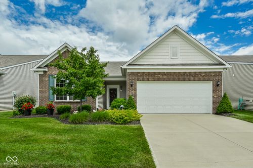16104 Loire Valley Dr, Fishers, IN, 46037-7470 | Card Image