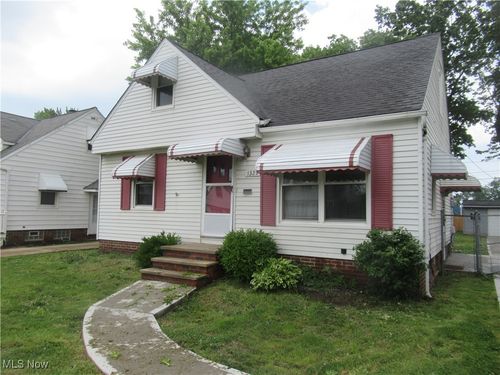 1329 Craneing Rd, Wickliffe, OH, 44092-2519 | Card Image
