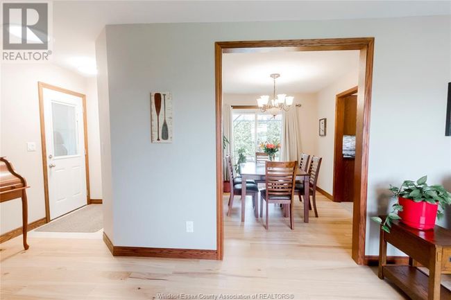 13496 13 Th Concession Rd, Home with 3 bedrooms, 2 bathrooms and null parking in Essex ON | Image 13