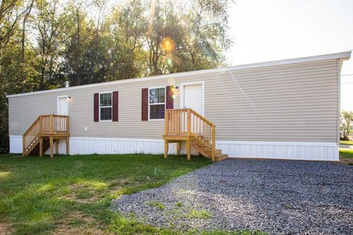 140 Roundtop Circle, East Huntingdon, PA, 15683 | Card Image