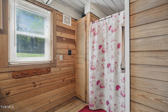 4406 Sentry Rd, House other with 3 bedrooms, 2 bathrooms and null parking in Big Stone Gap VA | Image 17