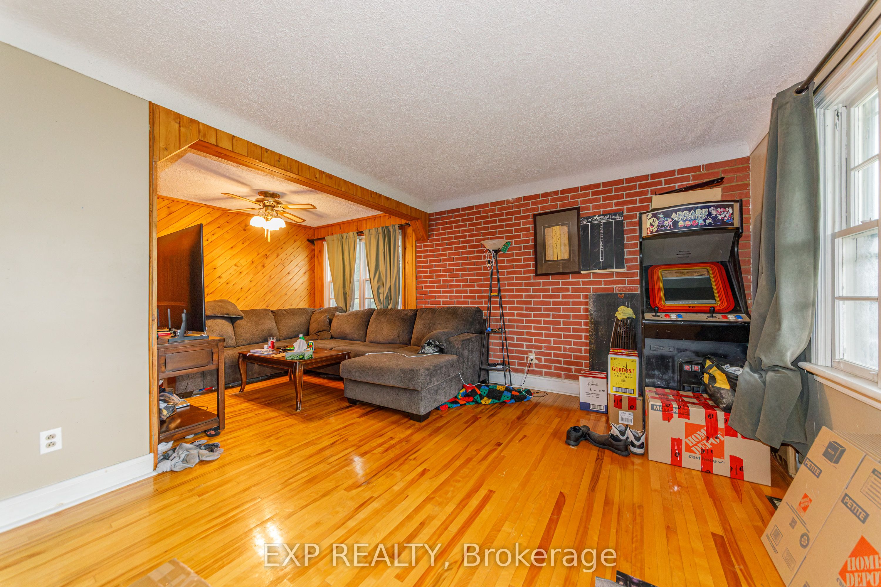 Residential in Beacon Hill North - South and Area 5
