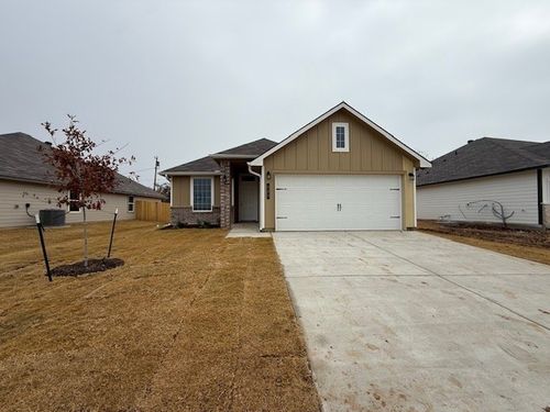 121 Adaline Bend, McGregor, TX, 76657 | Card Image