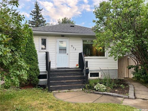 513 10th St E, Prince Albert, SK, S6V0Z7 | Card Image
