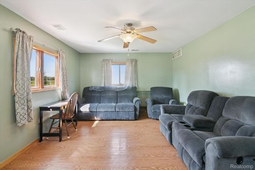 2787 Aurelius Rd, Onondaga, MI, 49264-9769 | Card Image