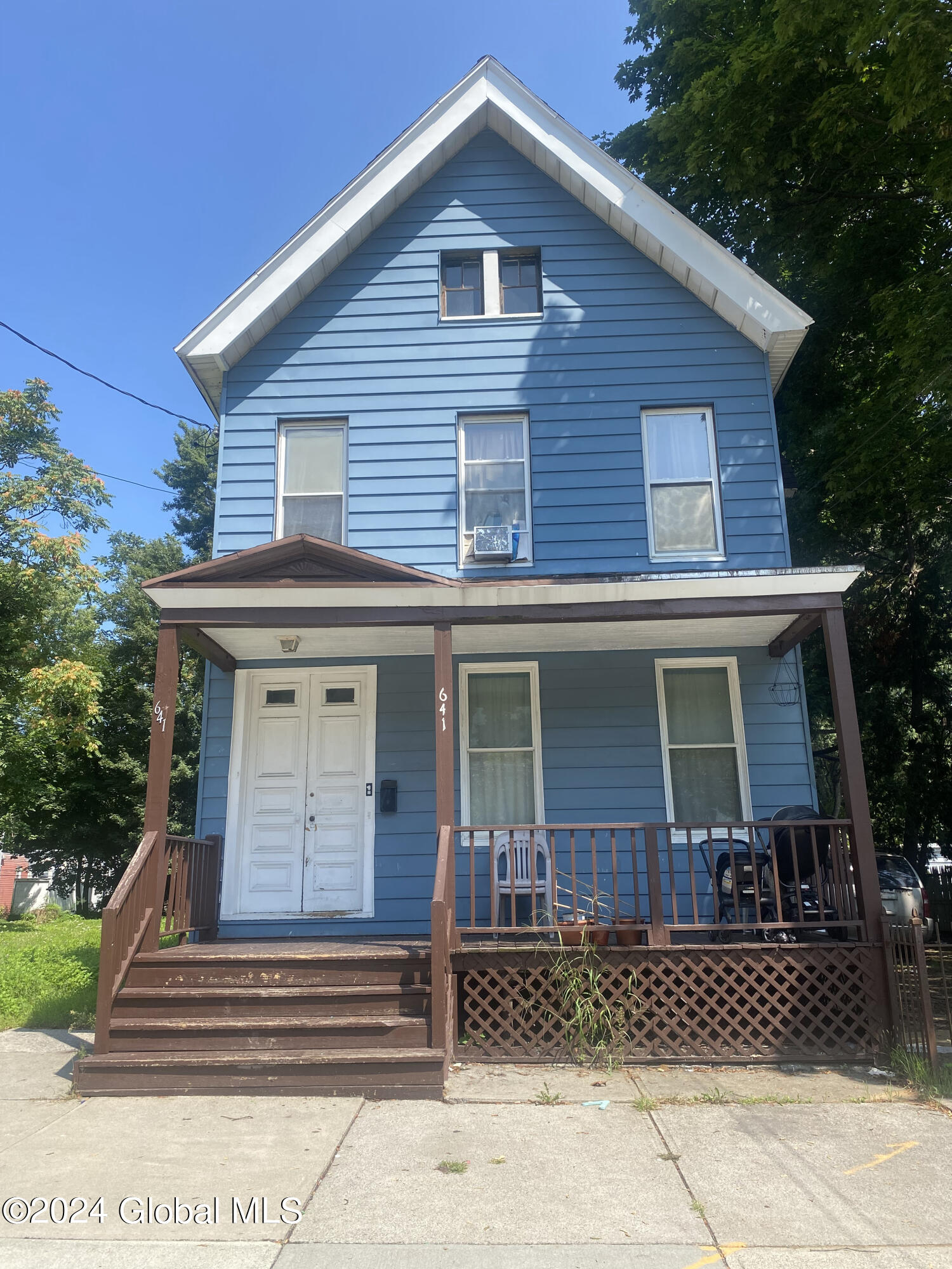 2nd St, Albany, NY 12206