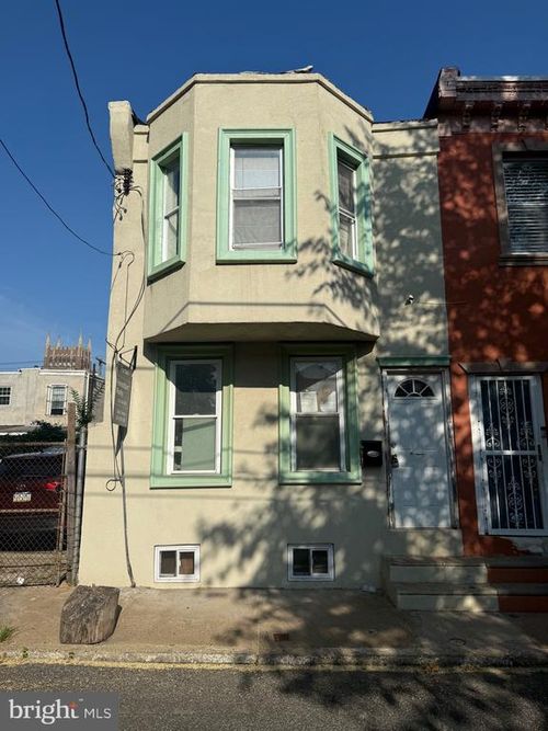 2609 N Waterloo St, PHILADELPHIA, PA, 19133-4037 | Card Image