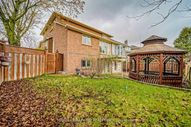1054 Copperfield Dr, House other with 6 bedrooms, 4 bathrooms and 2 parking in Oshawa ON | Image 4