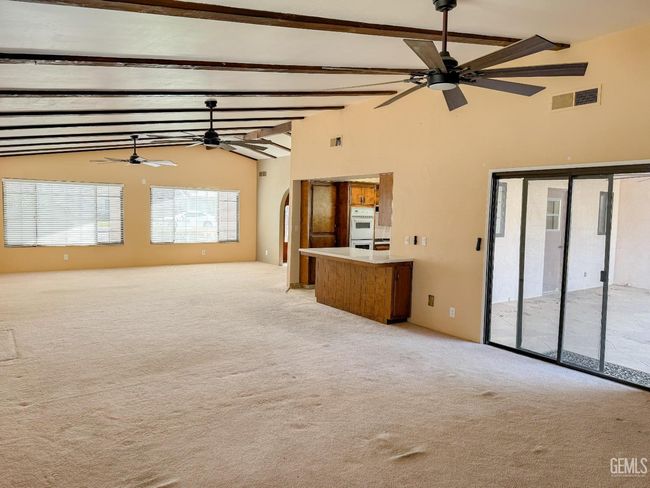 297 Pine St, House other with 3 bedrooms, 3 bathrooms and null parking in Shafter CA | Image 11