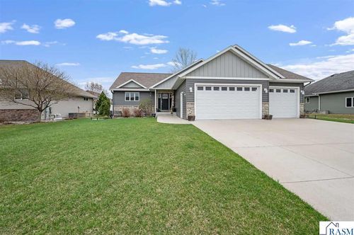 2292 Deerwood Dr, North Mankato, MN, 56003-6101 | Card Image