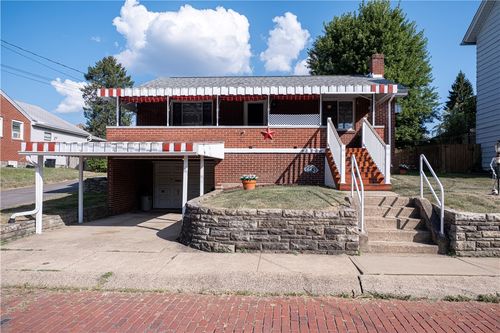 665 Dewey Ave, Bridgeville, PA, 15017-2174 | Card Image