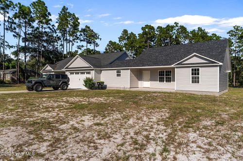 757 Eden Dr, Southport, NC, 28461-9515 | Card Image