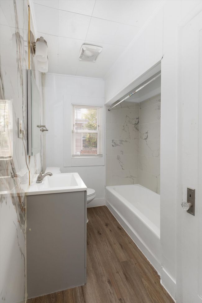 14375 Strathmoor St, House other with 5 bedrooms, 3 bathrooms and null parking in Detroit MI | Image 10
