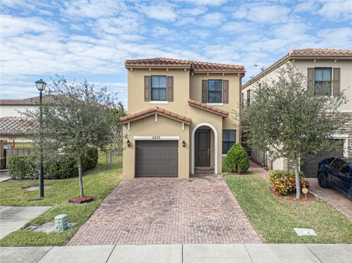 5203 50th Ter, Tamarac, FL, 33319-4642 | Card Image