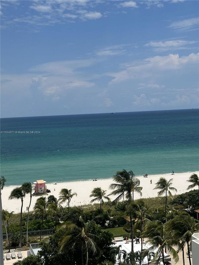 APT-1204 - 2655 Collins Ave, Condo with 2 bedrooms, 2 bathrooms and null parking in Miami Beach FL | Image 14