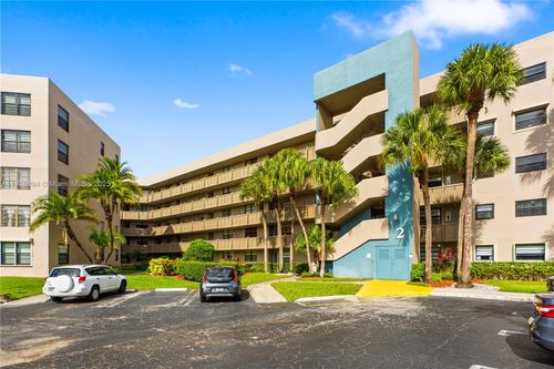 apt-308-1000 Colony Point Cir, Pembroke Pines, FL, 33026-2931 | Card Image