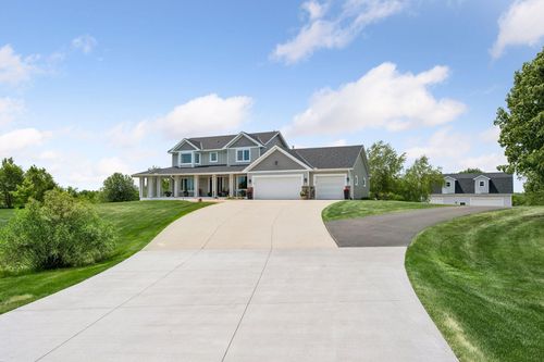 10205 Heather Ln, Rogers, MN, 55374-2103 | Card Image
