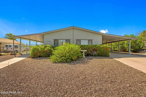 2069 W Smoketree Dr, Wickenburg, AZ, 85390-1139 | Card Image